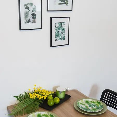 Green Leaf Daire