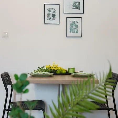 Green Leaf